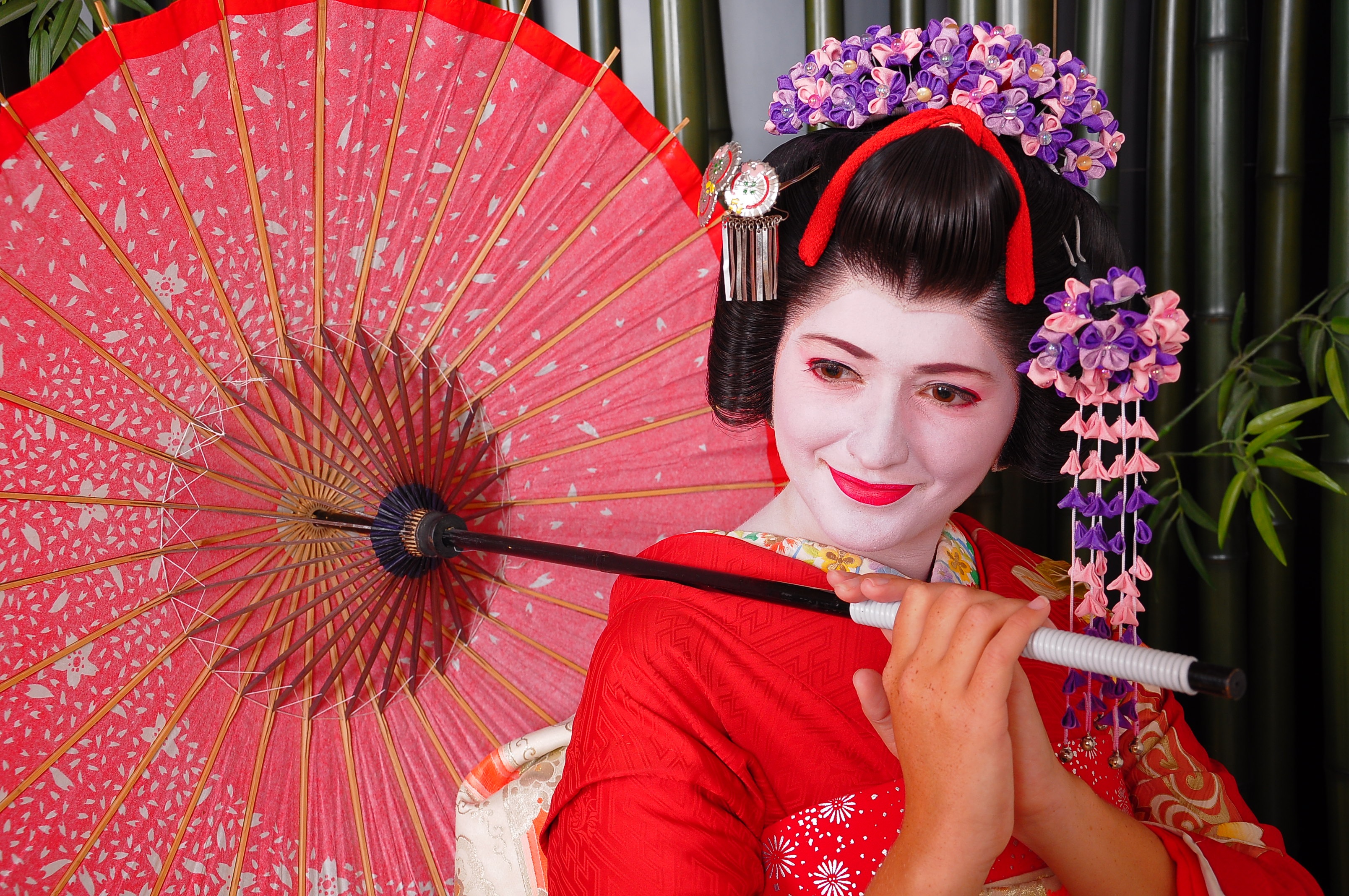 Beautiful Japanese Girl Wearing Traditional Make Up And Costume Graphic Vector